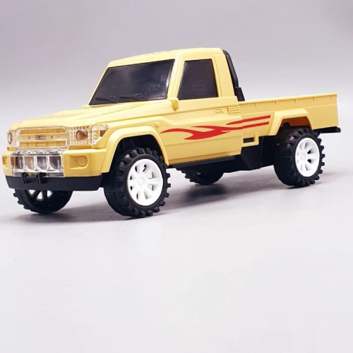 ماشین تویوتا 4.5 لندکروزر سری 70 اتاق شانپان با چرخ های قدرتی